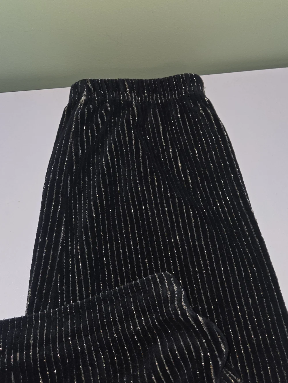 Walt Disney World 50th Anniversary Luxe Spirit Jersey Corduroy Sweatpants Black - Picture 9 of 9